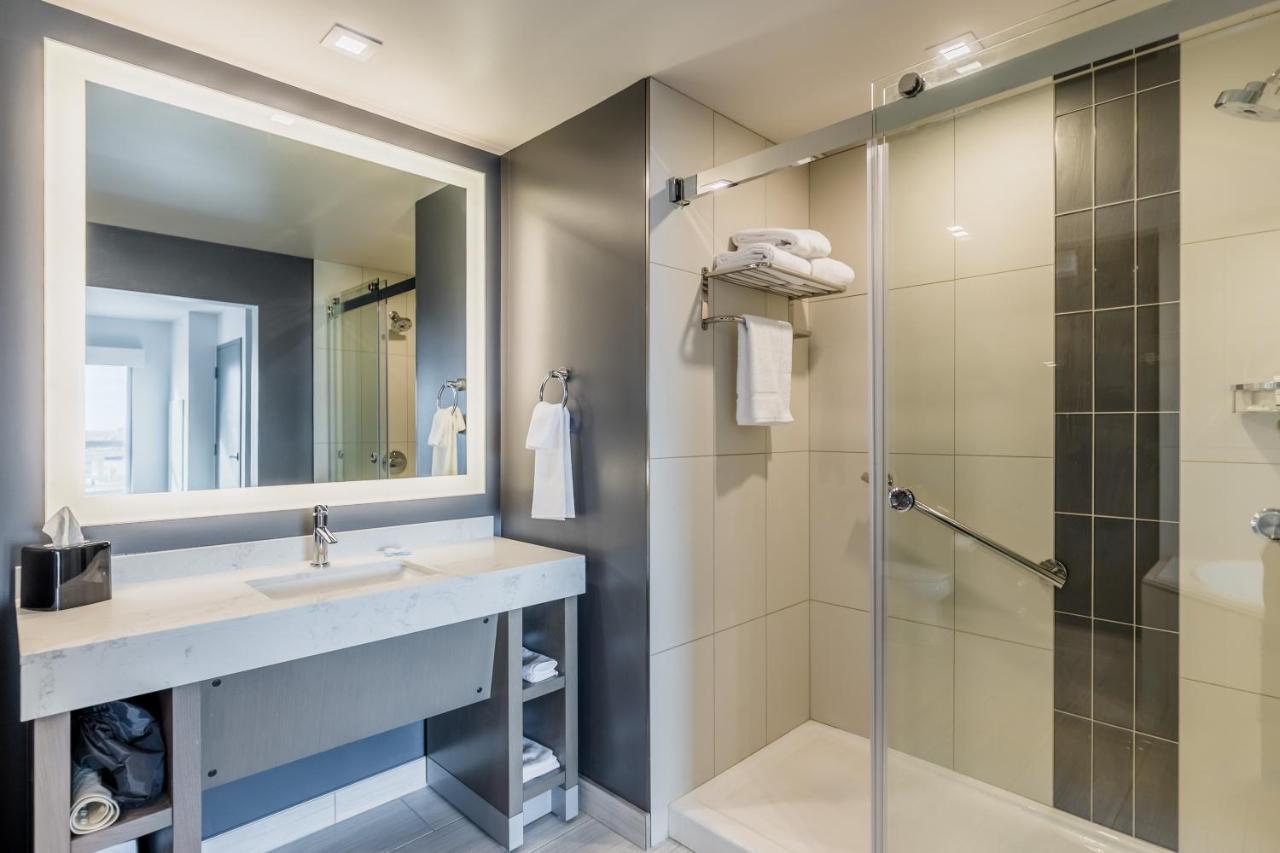 Hyatt House South Outlet Collection Hotel